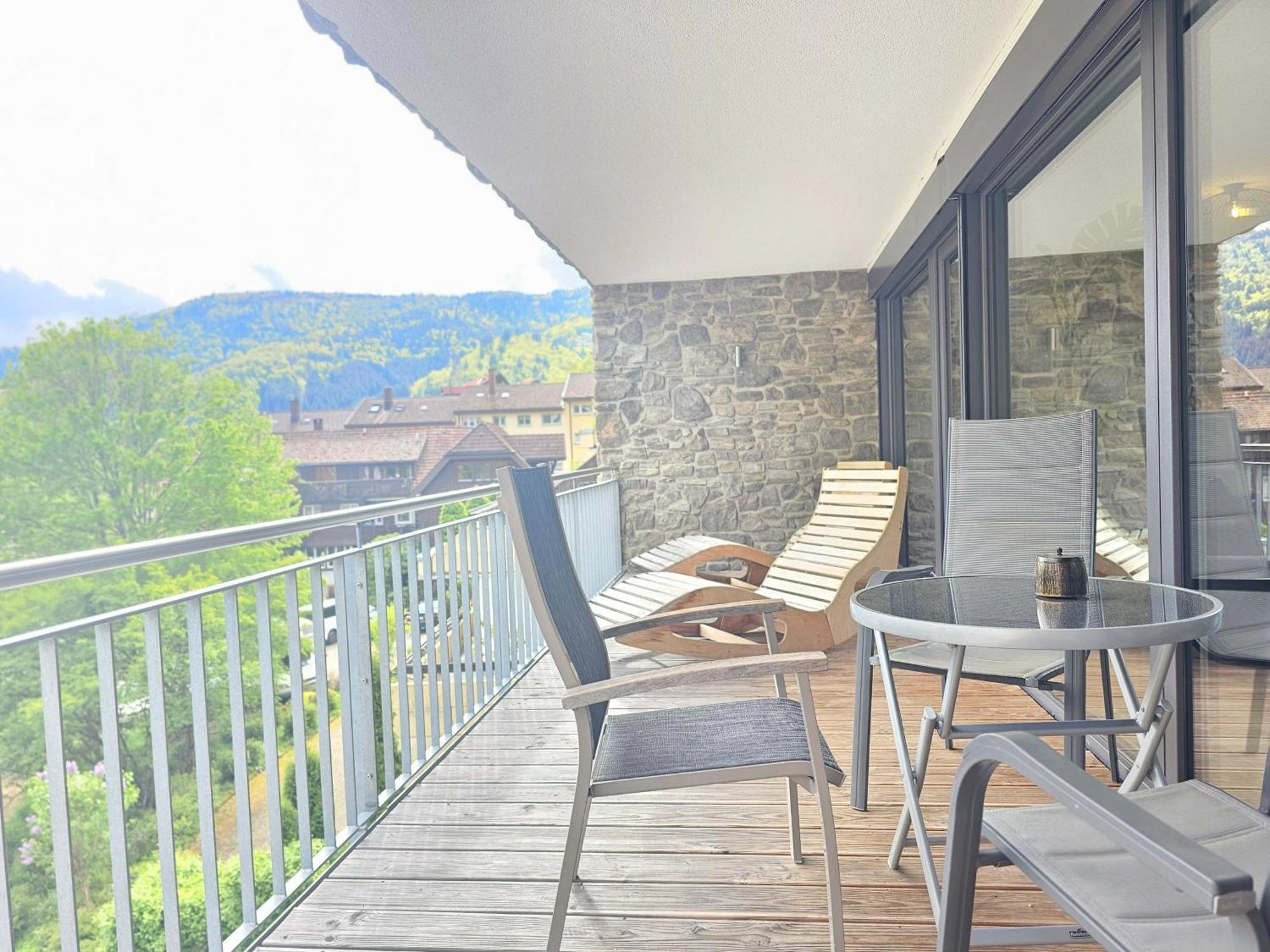 Black Forest I Sauna Auf Dem Balkon I Boxspring I Nespresso I Ausblick I Wasserfaelle Im Ort Todtnau Dış mekan fotoğraf